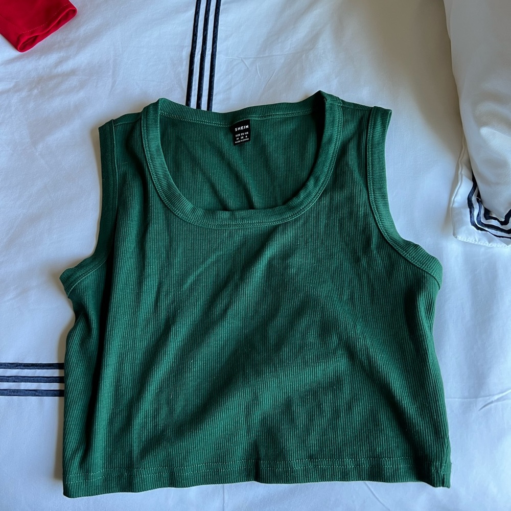 Shein viridian crop top. Médium